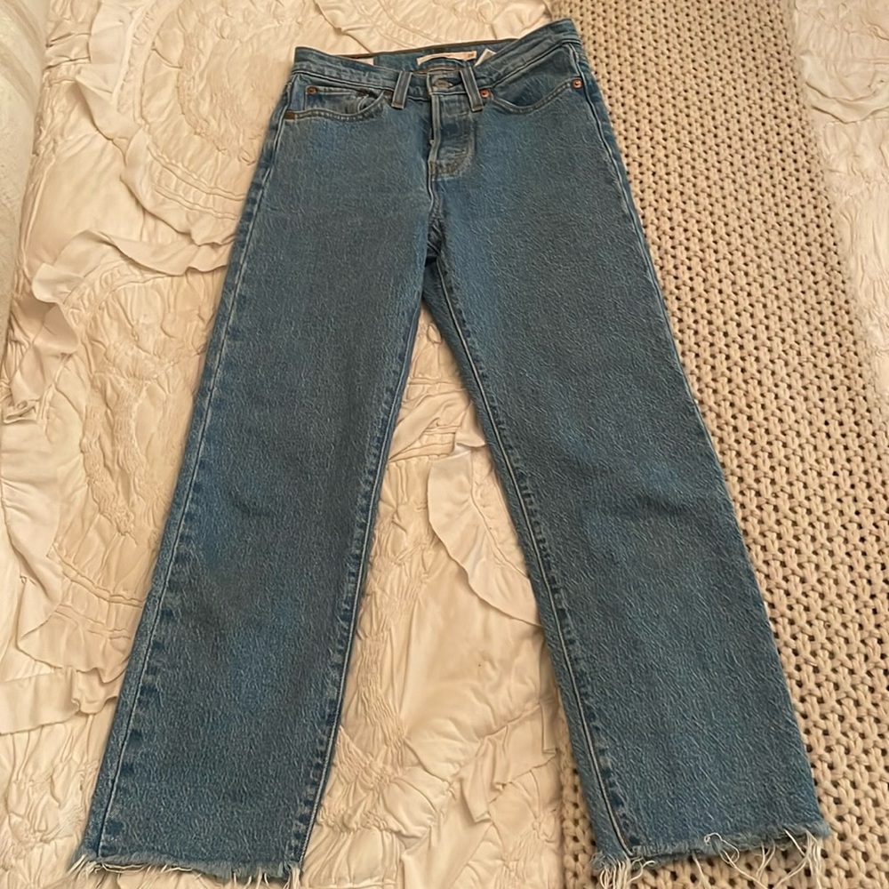 Levi wedgie straight